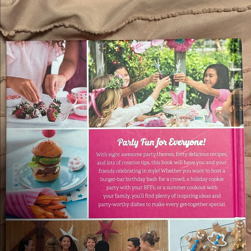 Williams Sonoma American Girl Parties Cookbook - Pink and Blue
